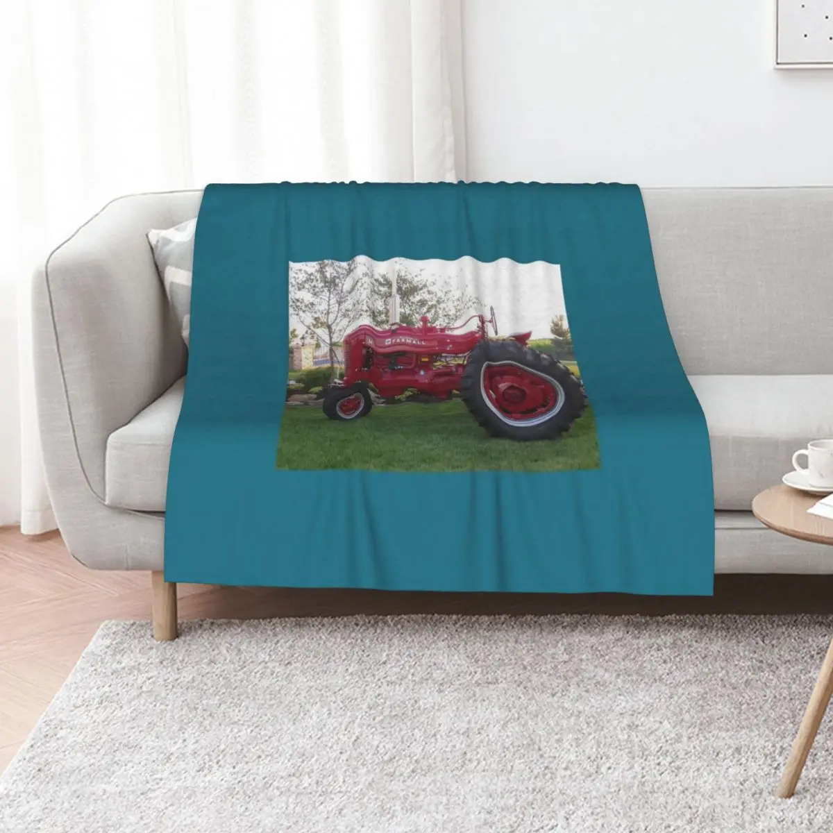 Farmall M Tractor Postcard Throw Blanket Large Flannel Fabric Sleeping Bag Blankets For Sofas Luxury Brand Sofa Quilt Blankets