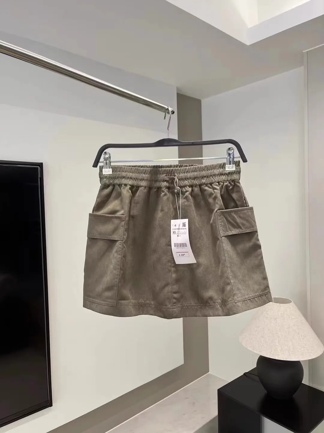 

Women's Dstring Elastic Waist Workwear Skirt with kets 2023 Autumn Stand Fit Casual Sle mid Waist Design