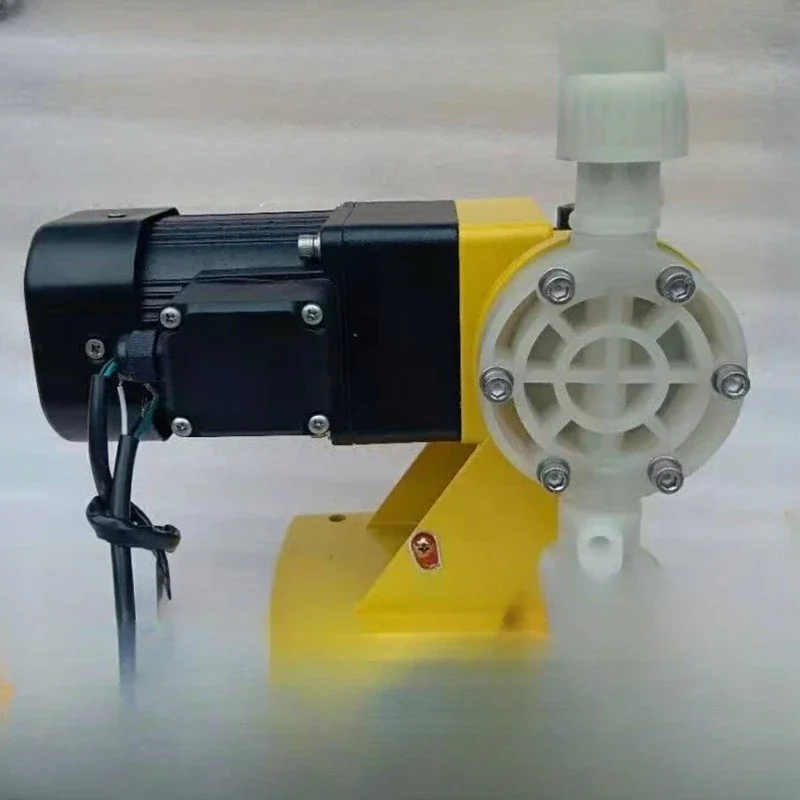 Diaphragm metering pump, low pulse output diaphragm metering pump