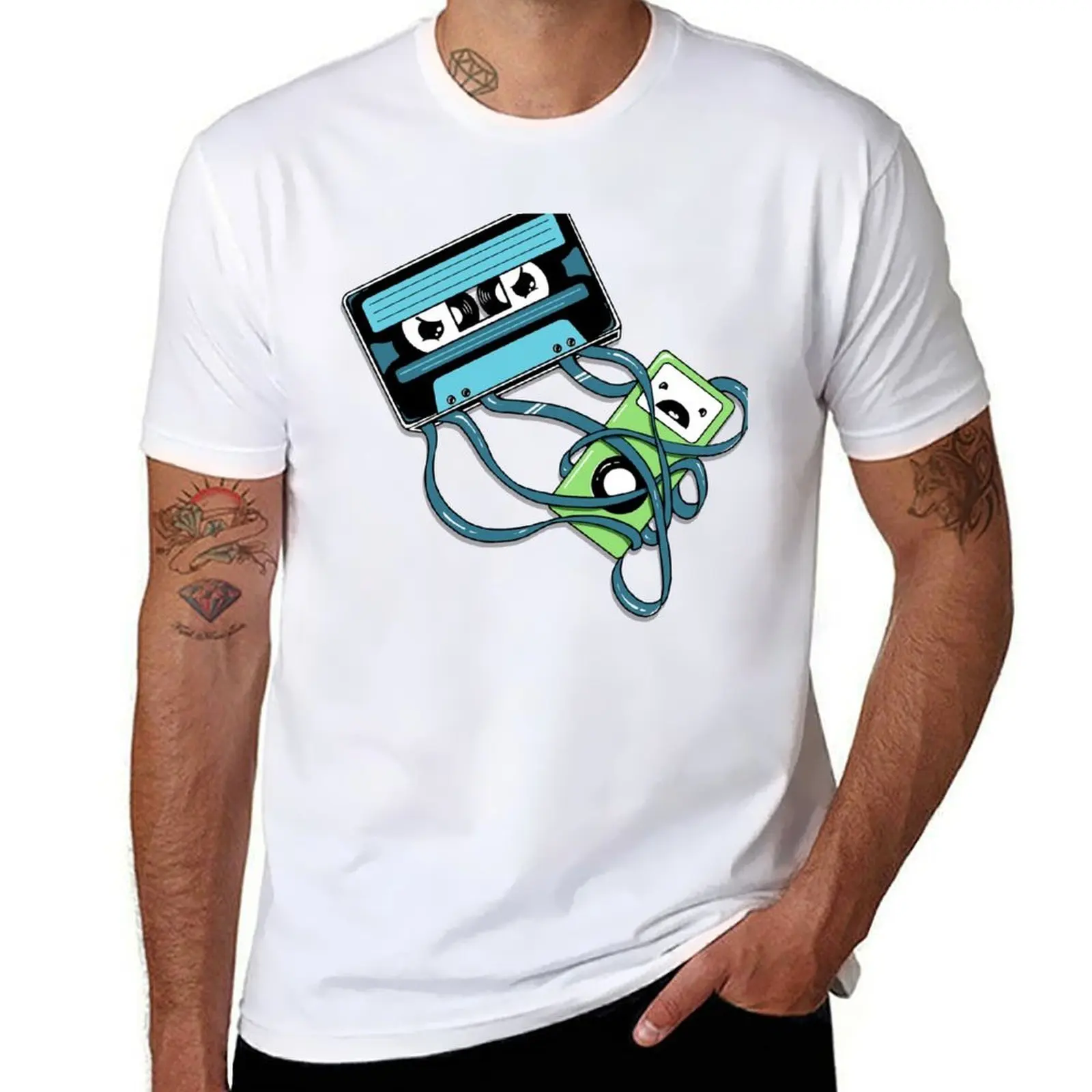 

The Comeback Retro Music Cassette Vs iPod T-Shirt man t shirt cotton high quality cotton t shirt man T-Shirt