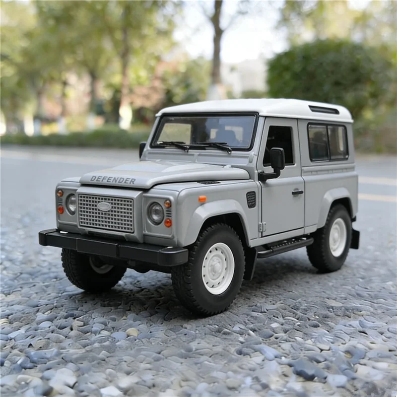

1/24 Land Range Rover Defender 90 Alloy SUV Car Model Diecast Metal Off-Road Vehicle Car Model High Simulation Children Toy Gift