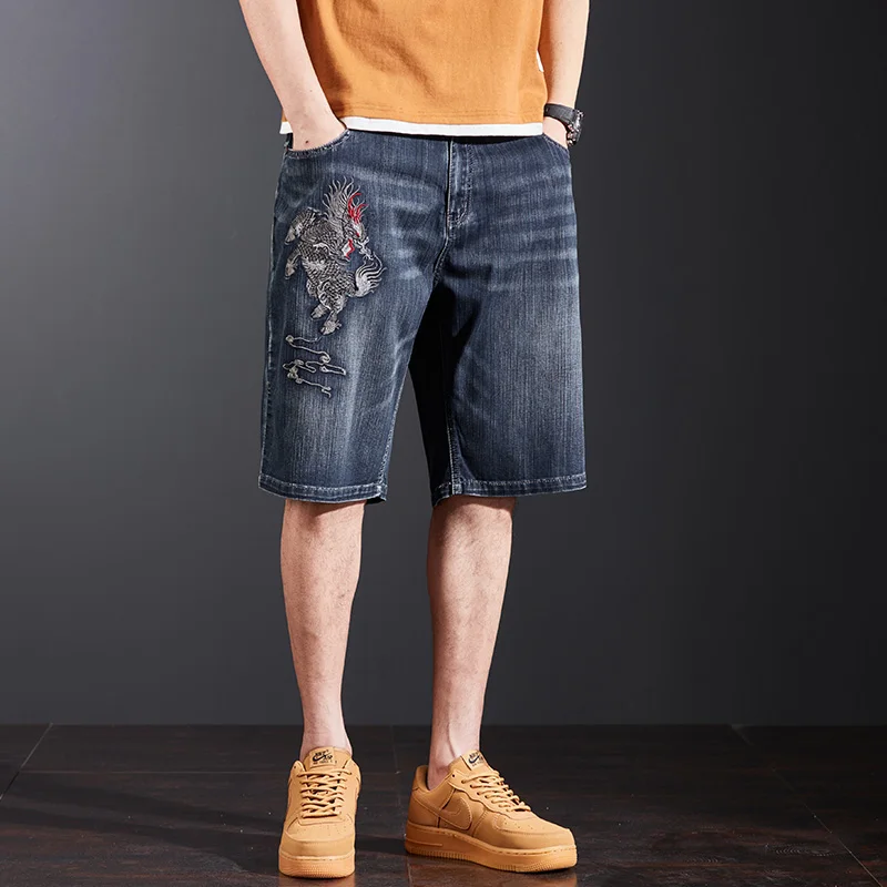 Nieuwe Geborduurde Denim Shorts Voor Heren Mode Straight Tube Losse Grote Maat Casual Street Wash High-End Veelzijdige Blauwe Jeans