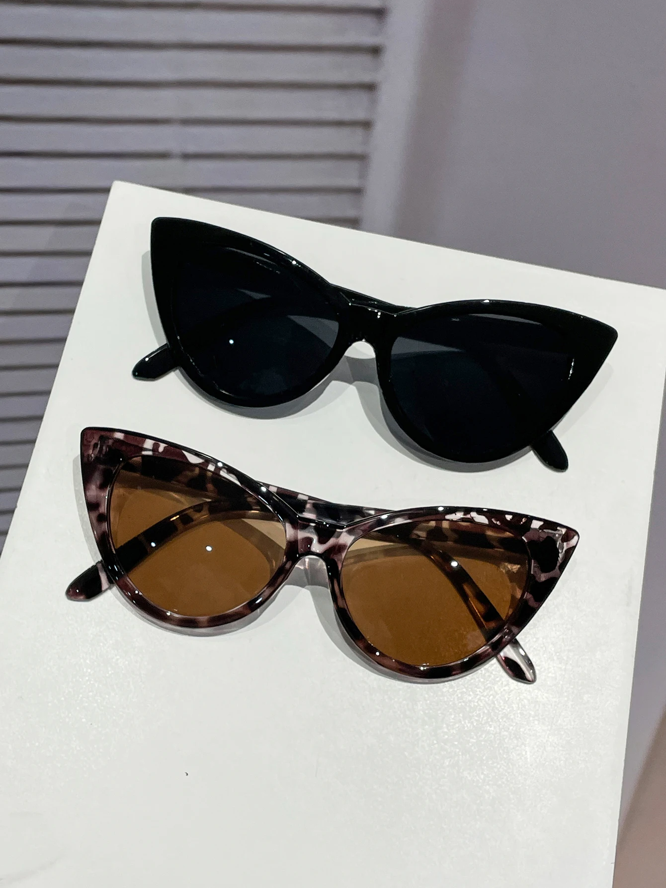 2PCS Retro Cat Eye Fashion Glasses Set European Style Personalized Design for Daily Wear And Photography