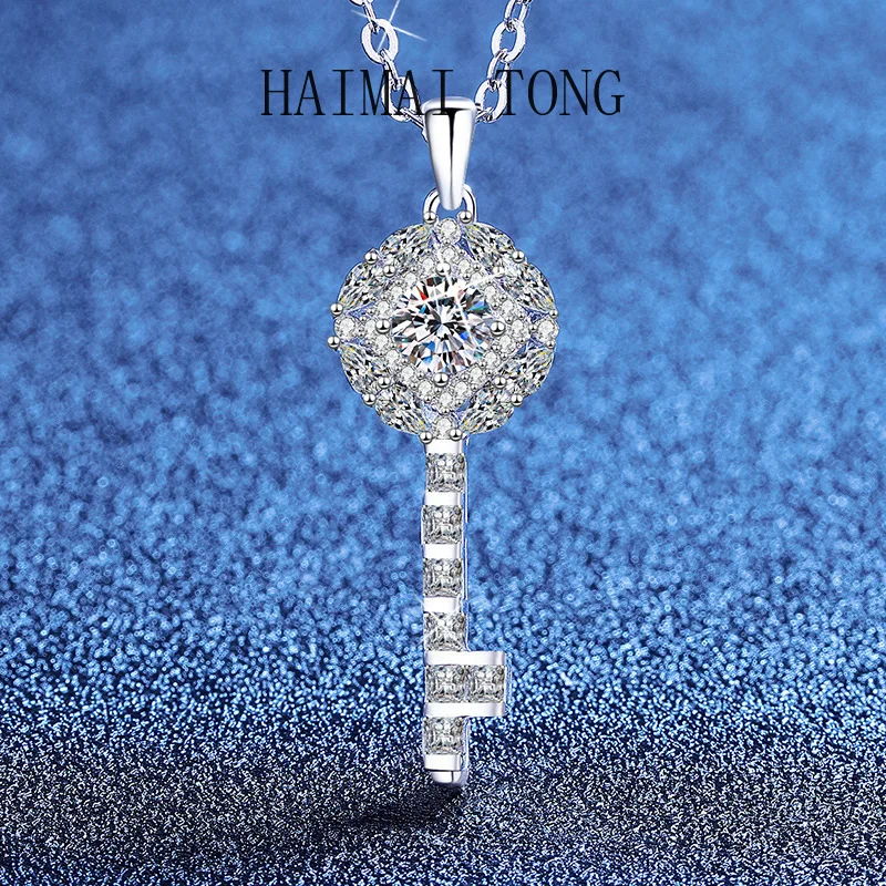 

HAIMAITONG PT950 Platinum Hot Sale Key Necklace 50 points Moissanite Necklace Key of Love Premium Necklace Female