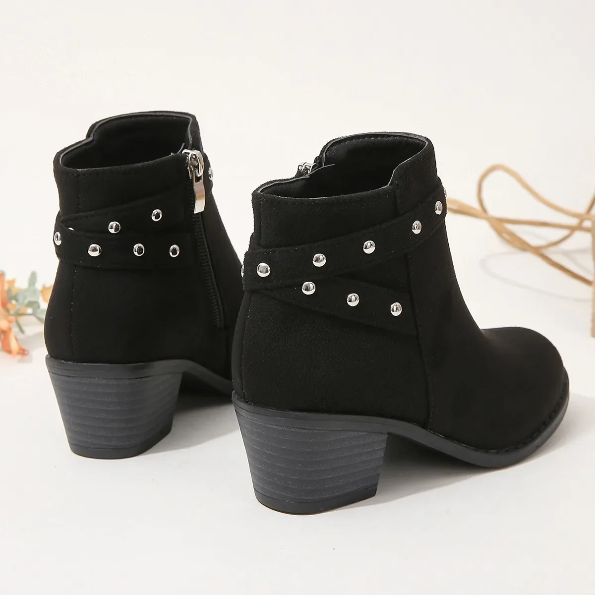 2024 Spring New European and American Girls\' Short Boot Rivets Chic Simple Fashion Kids Versatile Soft Breatheable Kids Boots PU