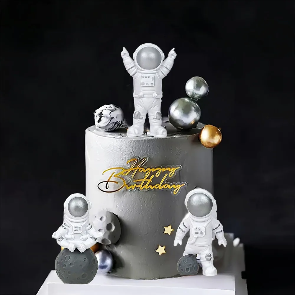 

3Pcs Astronaut Figurines Cake Topper Outer Space Cake Decoration Spaceman Model Display Miniature Astronaut Toys Set