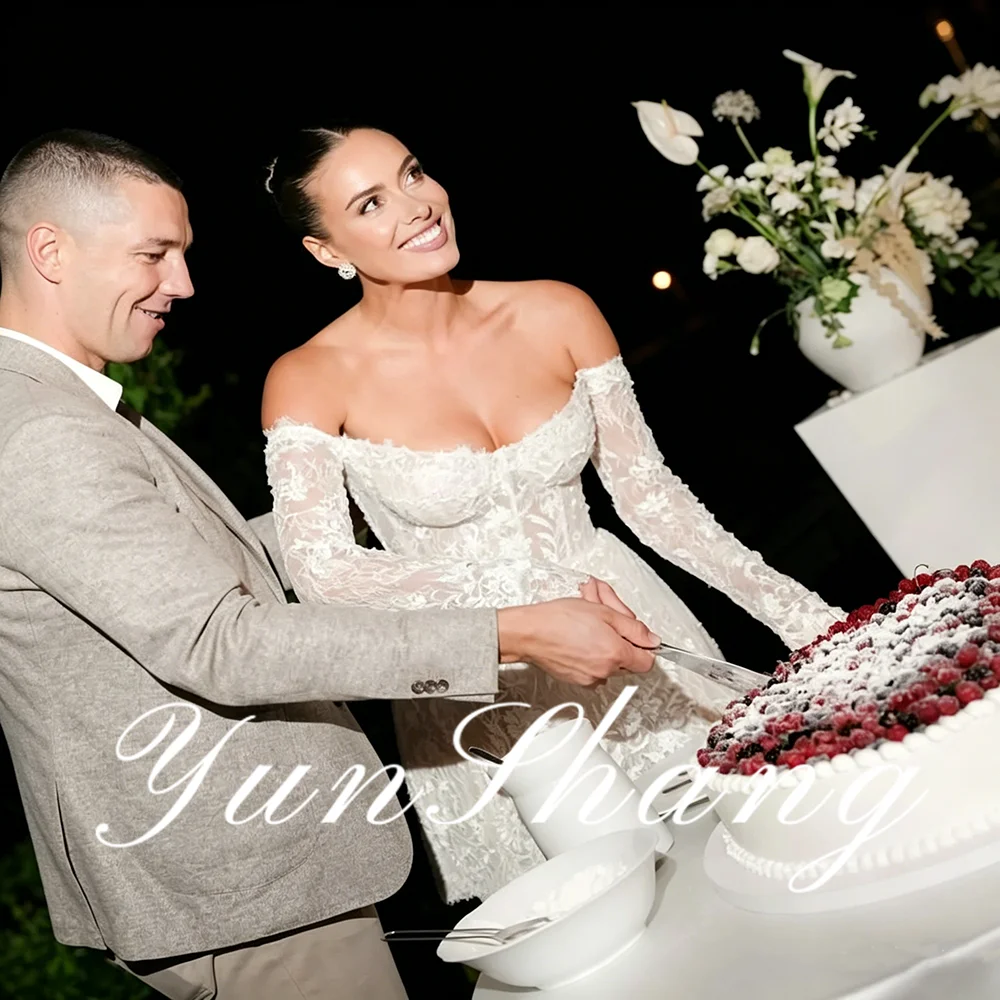 

Yunshang Customized Lace A-Line Mini Gorgeous Wedding Dress Strapless Off The Shoulders Long Lace Sleeves Backless Bridal Gowns