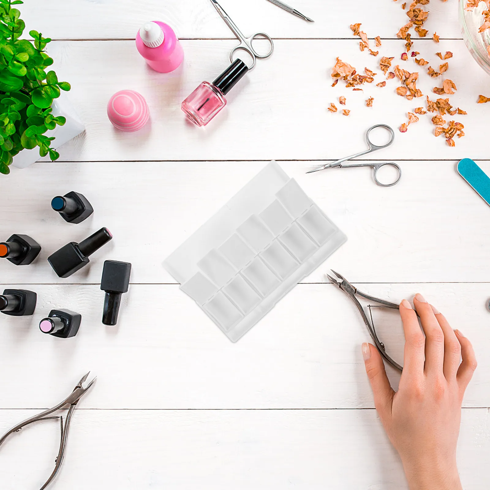 

6-Compartment Refillable Empty Eyeshadow Palette Box for Makeup Artists Portable Detachable DIY Customizable Travel Watercolor