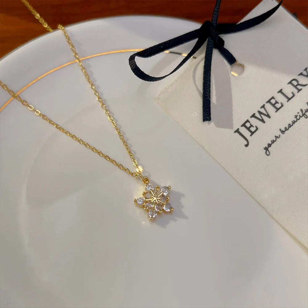 Five-Pointed Star Inlaid Zircon Necklace New Light Luxury Design Versatile Clavicle Chain Star Pendant For Women Jewelry Gifts