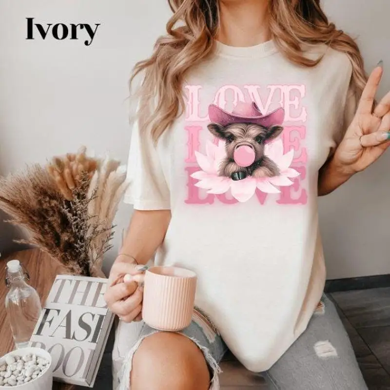 

Футболка Highland Cow на День Святого Валентина Mama V Homestead Vday Cute HearT Farm Animal в очках
