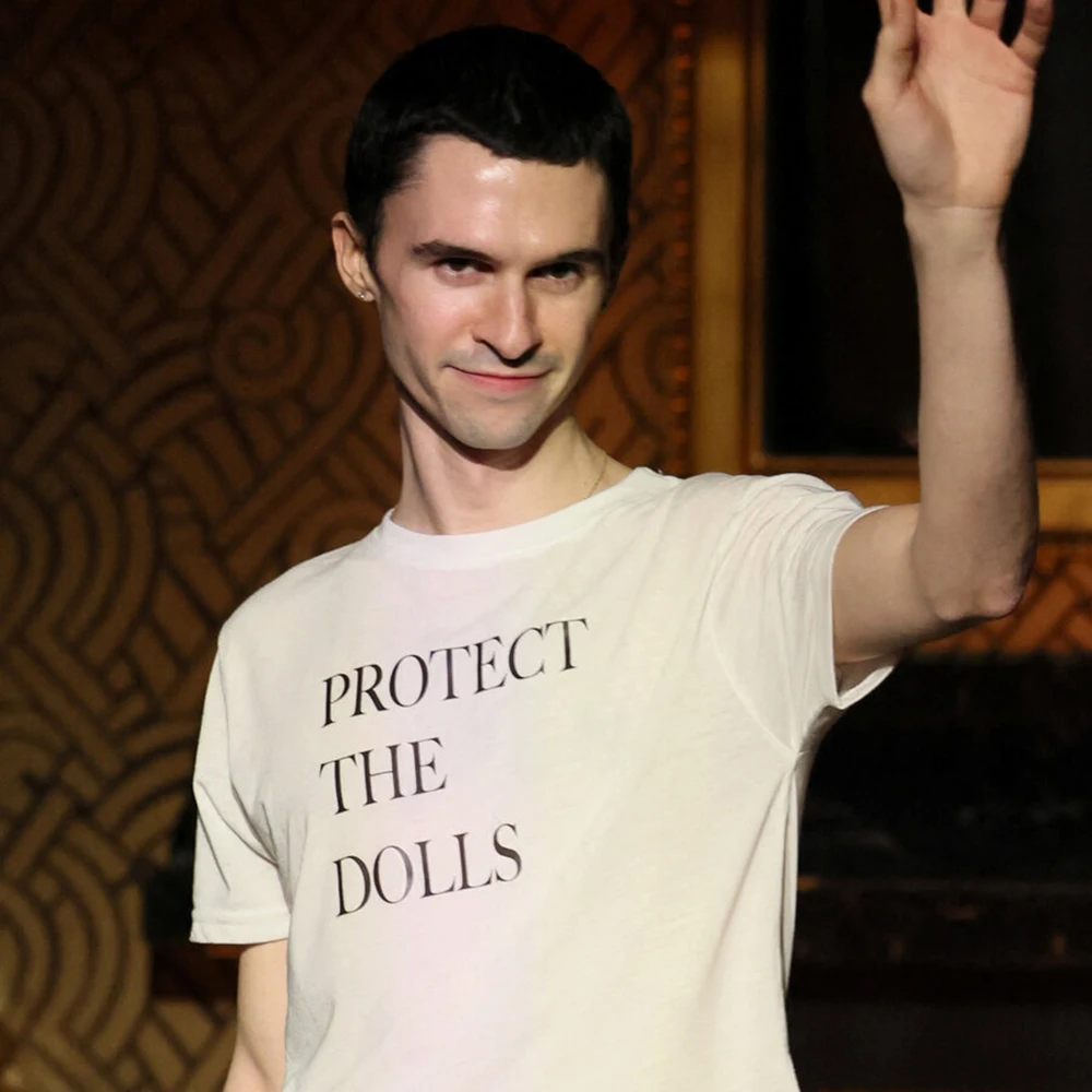 Protect The Dolls T Shirt Women Harajuku Aesthetic Letter Print T-Shirt Unisex High Quality Casual  Tees Tops Clothes