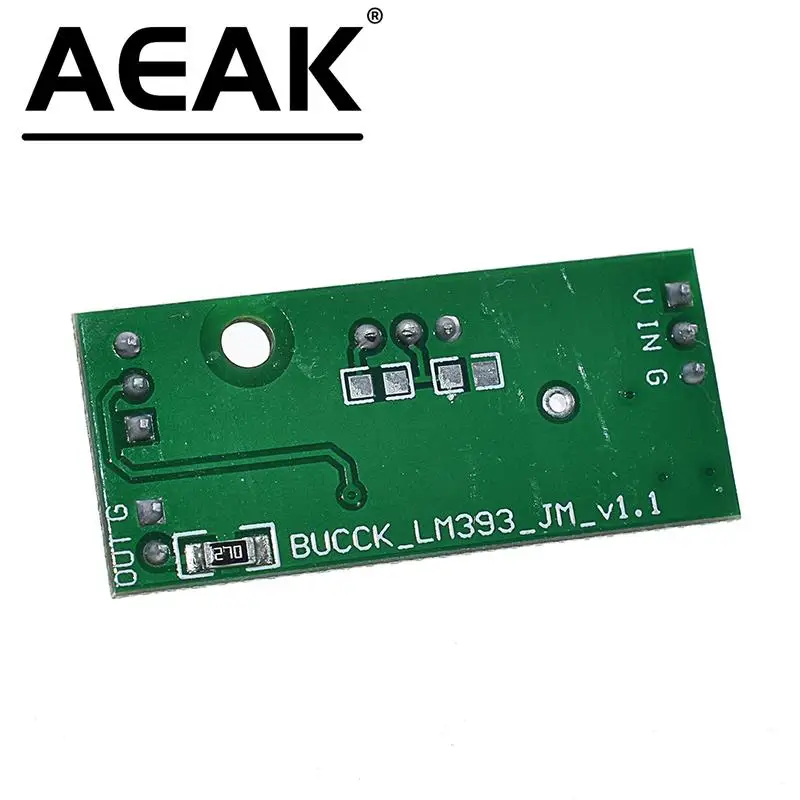 AEAK LM393 3.5-24V Voltage Comparator Module High Level Output Analog Comparator Control With LED Indicator