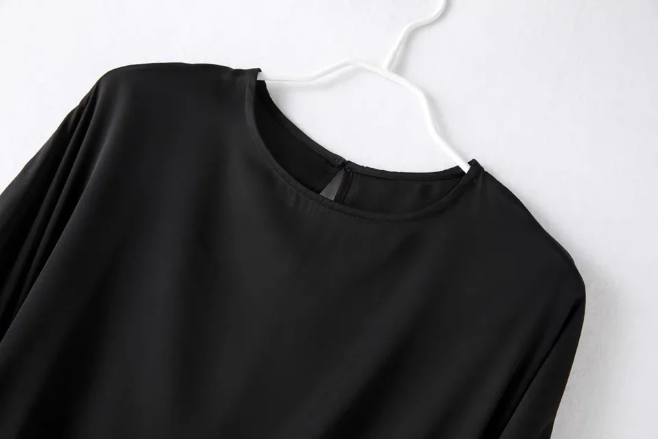 Winsleter - Damska elegancka bluzka, 93% jedwab, 7% spandex, rękaw nietoperz, okrągły dekolt, gładka, podstawowa, luźna, codzienna, zima 2025, T5D104CC