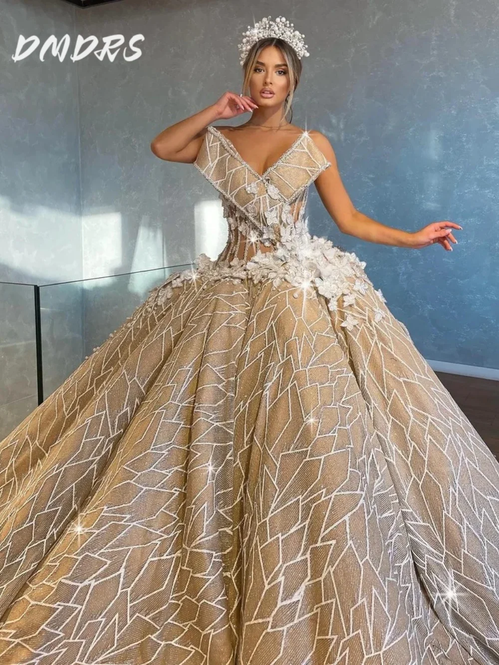 

Romantic Sleeveless Wedding Dress 2025 Charming Champagne Bridal Gown Elegant 3D Flower Floor-length Gown Customized