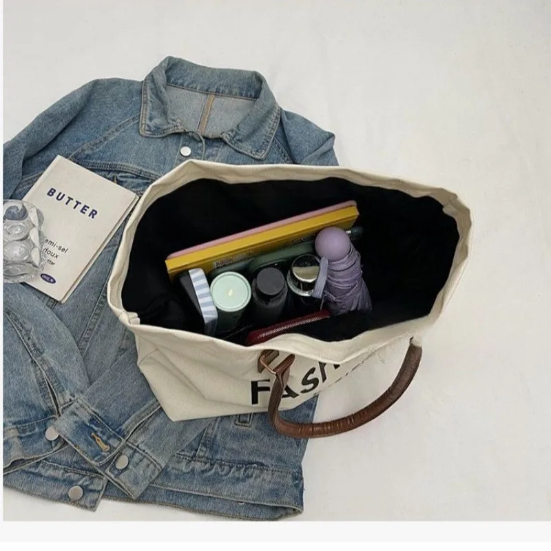 2026 Autumn Winter New Casual Letter Large Capacity Commuter Bag Shoulder Shopping Bag Foreign Style Underarm Portable Tote Bag 6