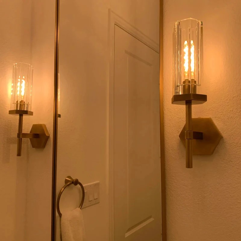 

Modern American Indoor Home Villa Bedroom Porch Restaurant Wall Lamp Metal Up Down Light Source Luxury Glass Decorate Sconce