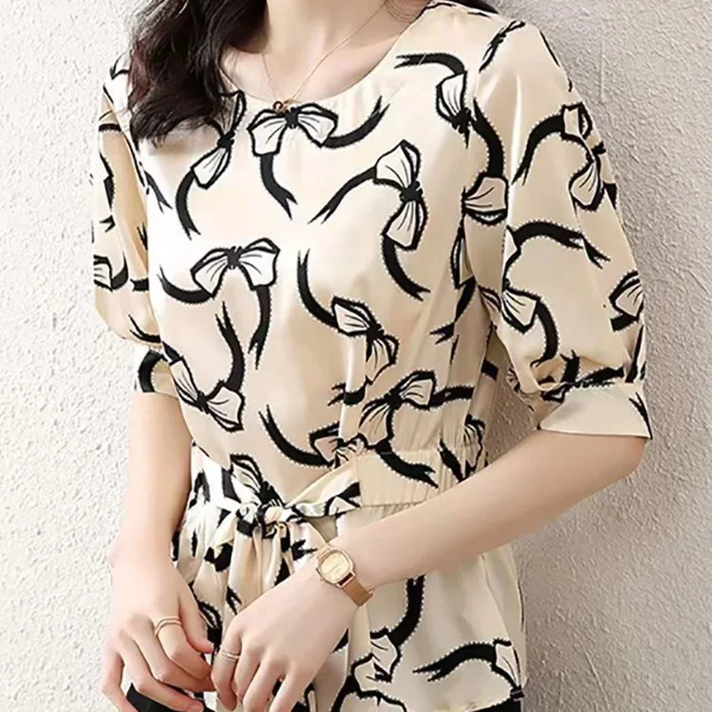 Camisa de gasa estampada de manga corta con estilo, Tops ceñidos en la cintura con temperamento informal de verano, ropa de moda para mujer