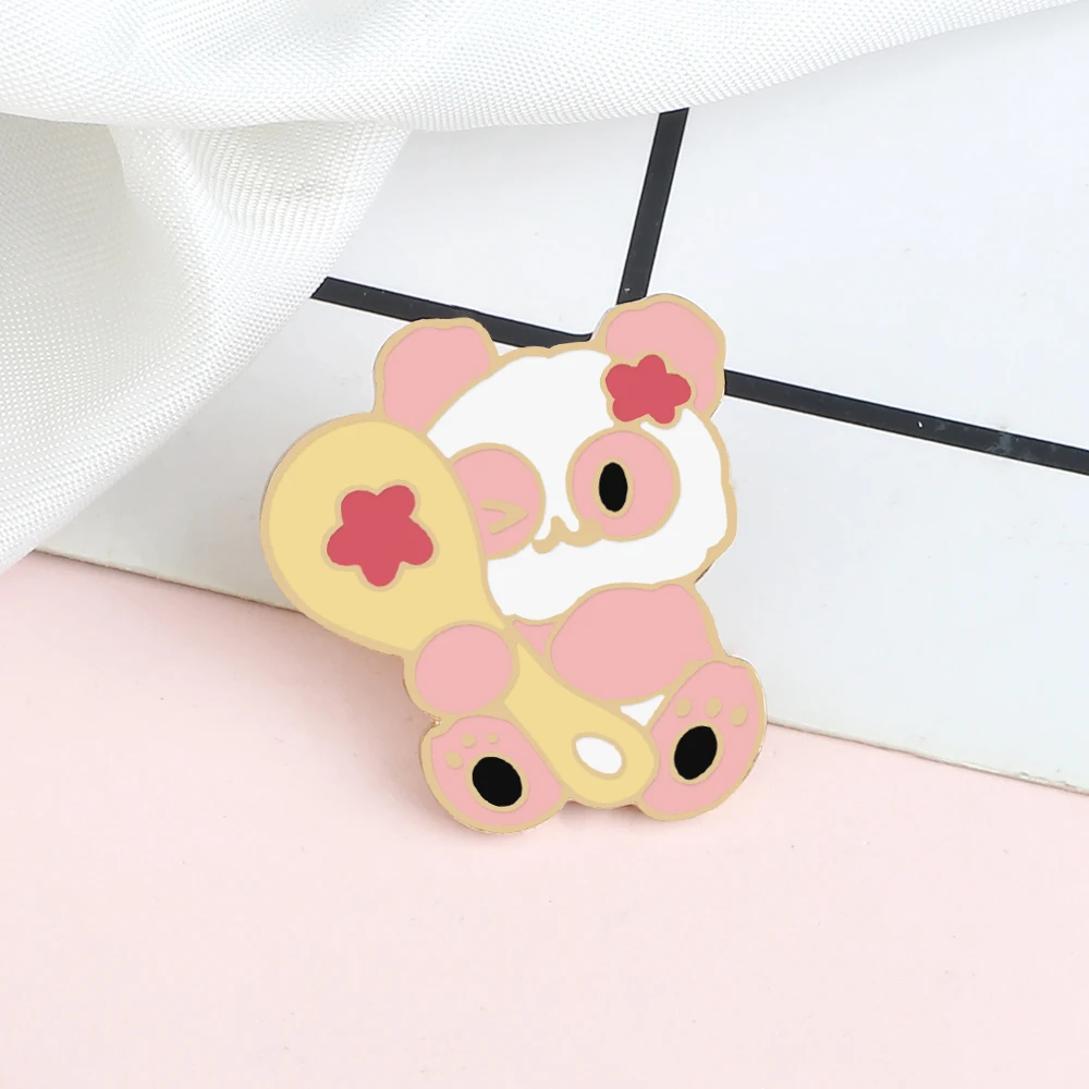 Creative Pink Bear Brooch Cute Anaimal Enamel Pin Backpack Jacket Lapel Pins Women Men Denim Hat Badge Friendship Jewelry Gift