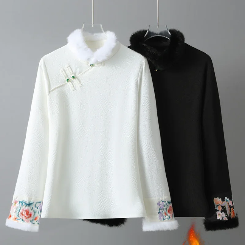 

New Chinese Style Base Shirt Plus Velvet Thickened Long-sleeved T-shirt Stand Buttoned Cheongsam Embroidered Top for Women