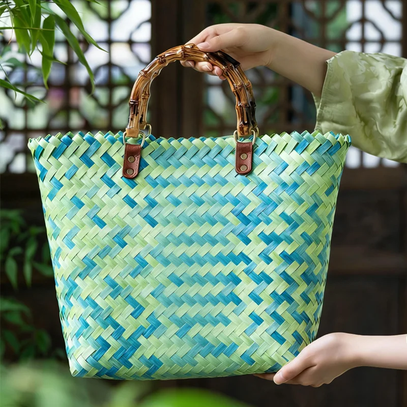 Bolso de mimbre tejido a mano 2026 verde con nudo de bambú, estilo casual, tamaño grande, material PP, ideal como regalo.