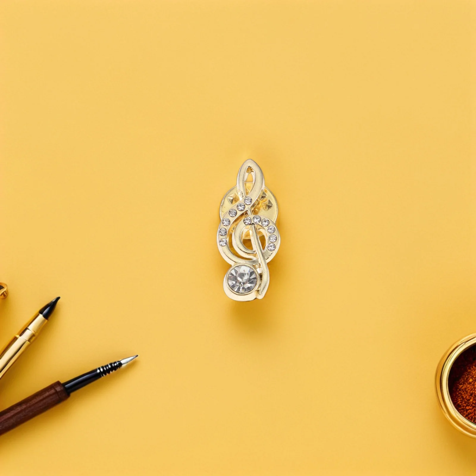 

8pcs Artistic Music Brooch Rhinestone Musical Symbol Pin Korean Fashion Lightweight Durable Sparkling Note Suit Scarf Clothing