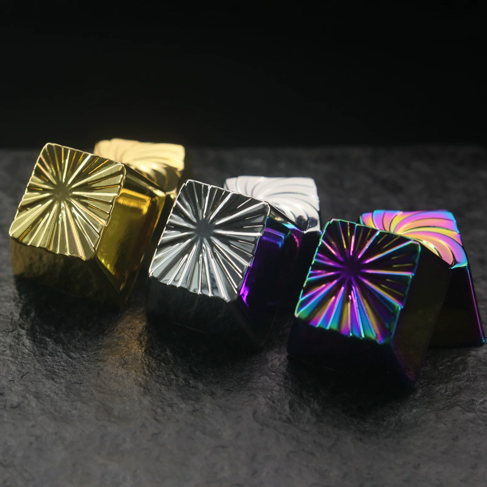 1 Piece Geometric Art Themed Colorful Electroplated Silver Keycaps Zinc-Aluminum Metal Key Caps Explosion Vortex Keycap
