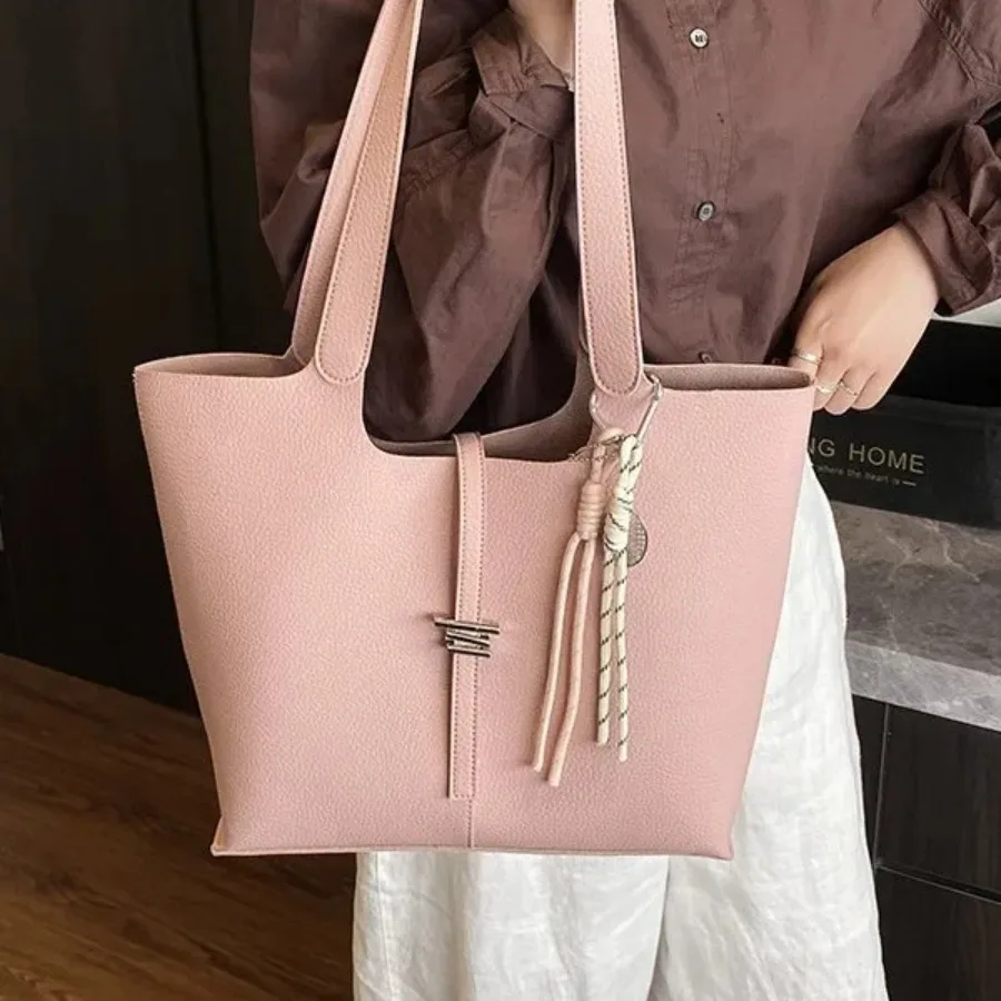 

New Korean version of the casual work large capacity retro fashion handbags versatile shoulder bag commuting female bags