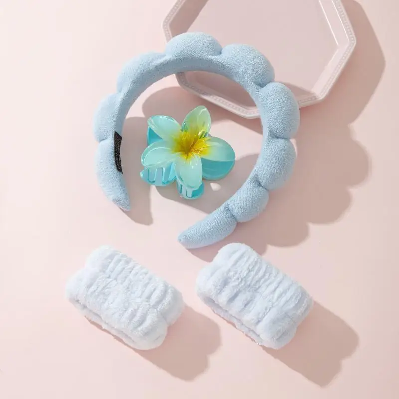 4 6pcs Plush Skincare Headband Set Matched With Absorbent Wrist Bands And Cute Flower Hair Claw For Facial Cleansing Makeup Dail