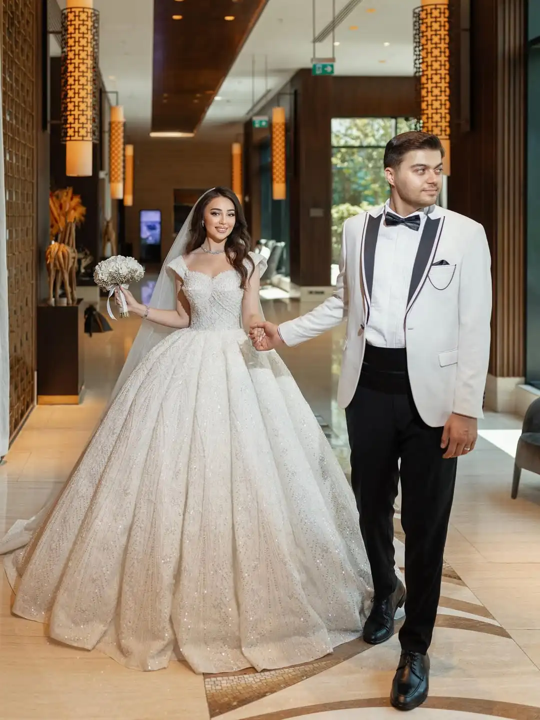 Luxury Sparkly Ball Gown Wedding Dress Sweetheart Neck Princess Bridal Gown Glitter Beaded Puffy Skirt Vestido De Novia