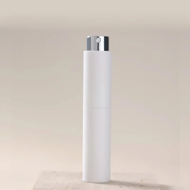 10 ml reisparfumverstuiver, hervulbare Keulencontainer, lege spuitfles geschikt voor mini-verstuivergrootte (zwart)