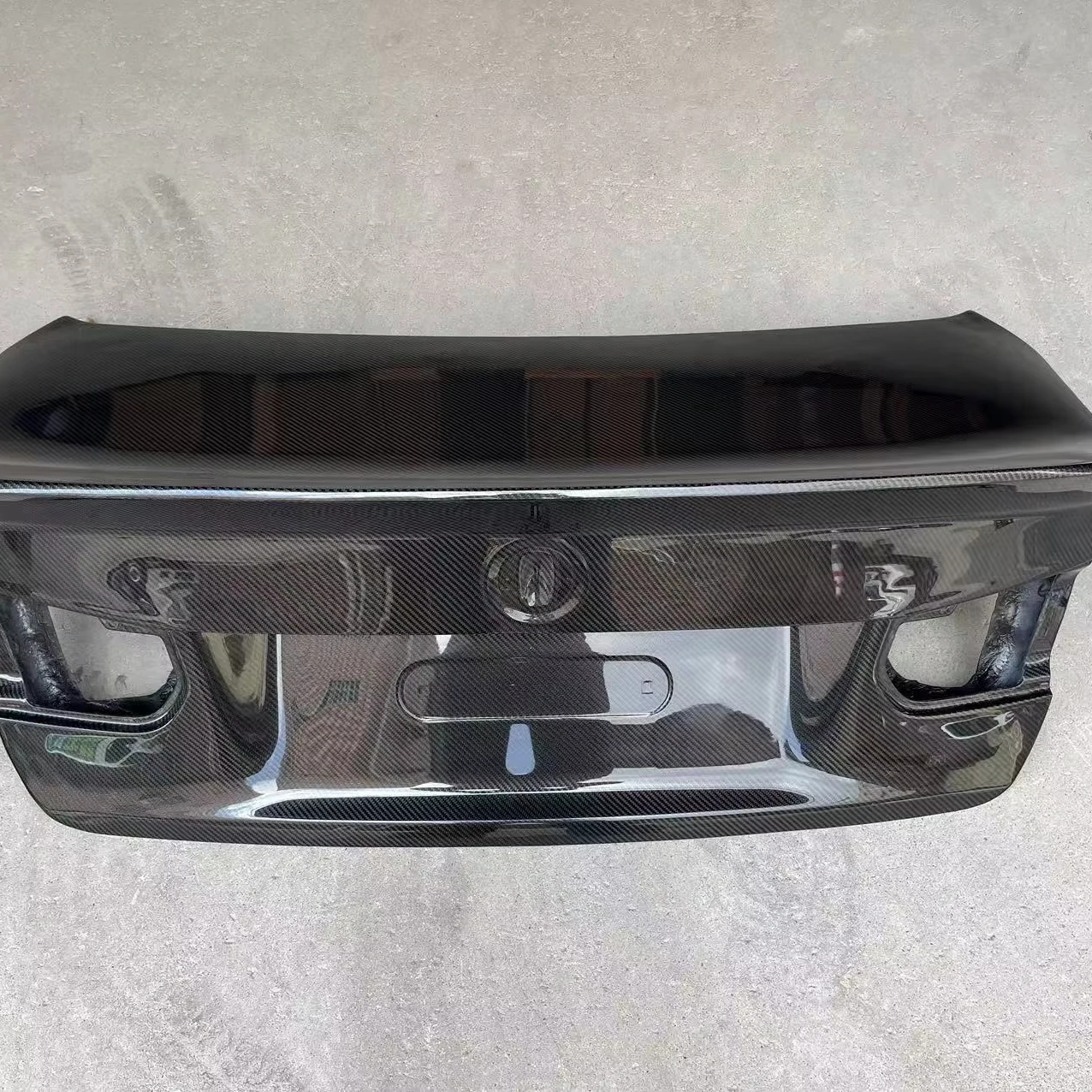 

Good Fitment CSL Style Dry Carbon Fiber Trunk Lid Cover For BMW 4 Series G22 G82 M4 2020+ Car Replacement Rear Trunk Lid