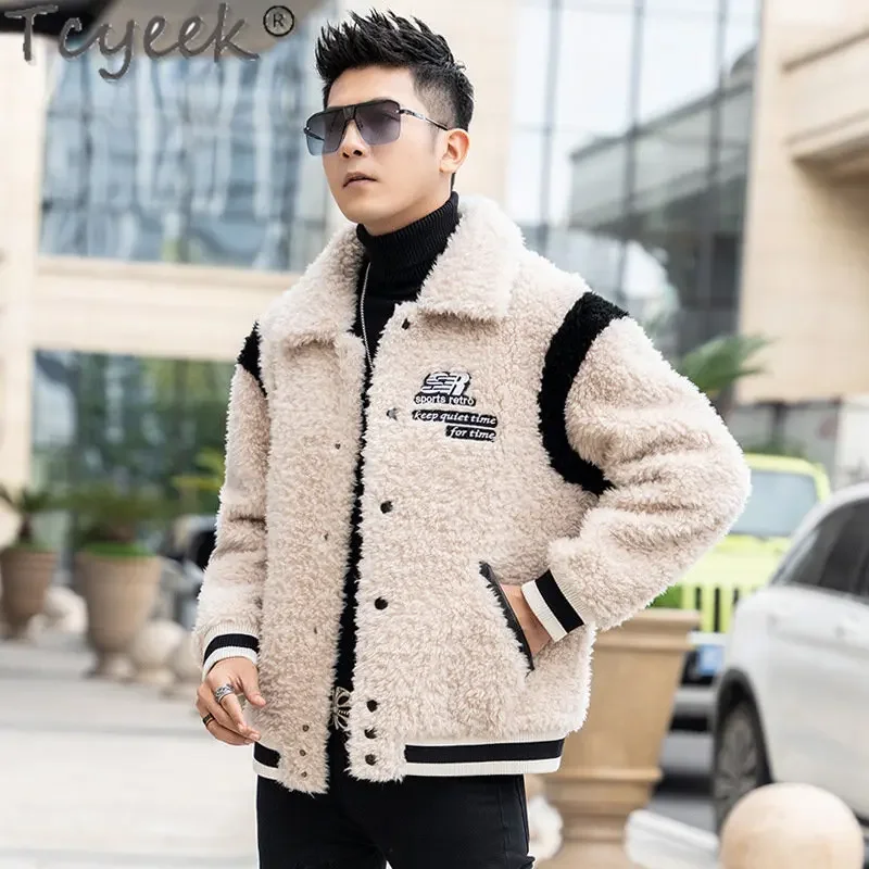 

Tcyeek Fashion Baseball Uniform Winter Warm Sheep Shearling Fur Jacket Men Slim Lamb Wool Jackets Man Clothing Short Fur Coat