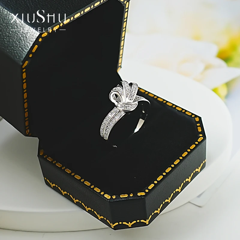 Light luxury knot 925 silver niche temperament ring inlaid with high carbon diamonds versatile simple commuting sweet niche