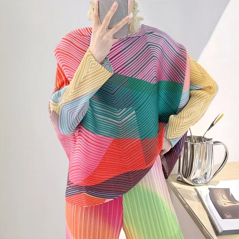 

Miyake полосатая футболка с длинными рукавами, женская осенняя новинка, универсальный женский пуловер, топы, простые большие эластичные складки