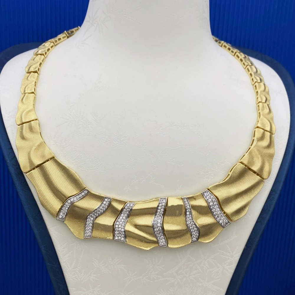 طقم مجوهرات Falair عتيق من النحاس والزركون المطلي بالذهب للنساء على طراز دبي إكسسوار للحفلات مع قلادة وأقراط وخاتم وسوار