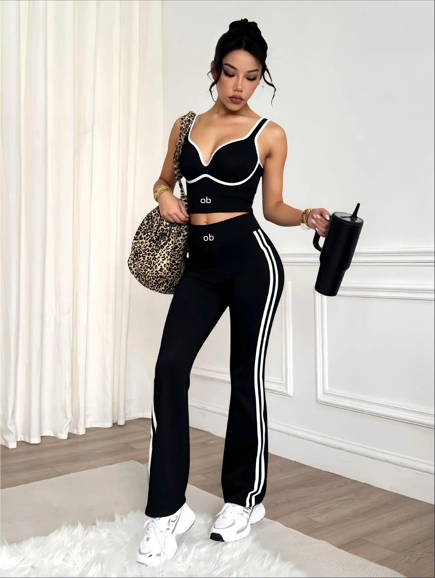 2026 Black and White Contrasting Color Bra and Flared Pants, Quick-Drying Pants, Fashionable for Daily Outings, Yoga Wear