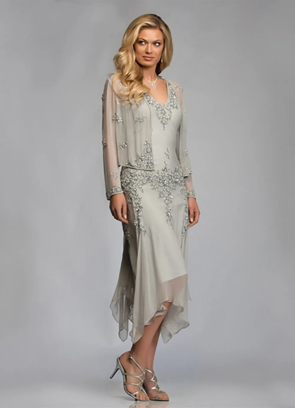 2023 Elegant Silver Chiffon Mother of the Bride Groom Dresses with Jackets Summer Tea Length Lace Godmother Wedding Party Gowns