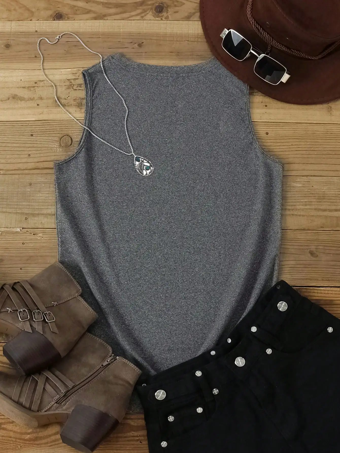 Womens Cotton Camis Solid color Female Slim Short Summer Top Fashion Versatile Cartoon Turtle Print Casual Sleeveless Vest 2024