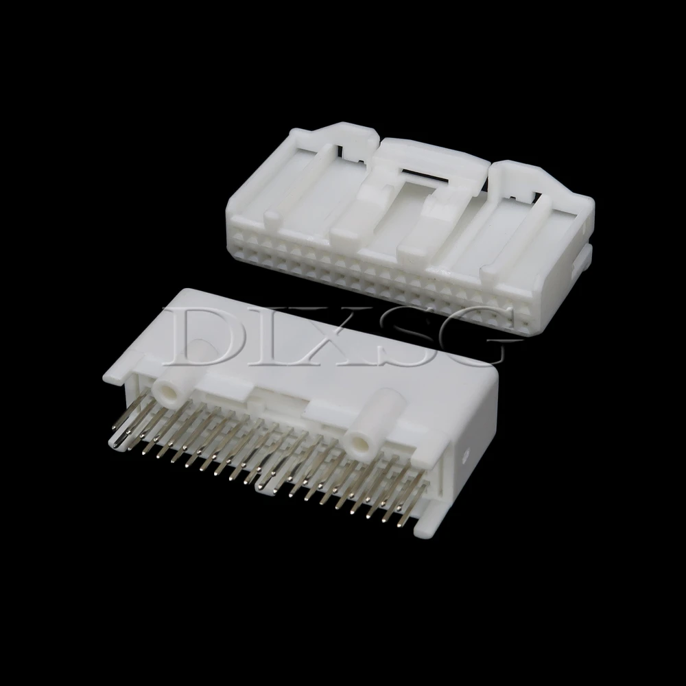 1 Set 40 Pin 1674312-1 1318389-1 6098-5585 Car Car Instrument Navigation Straight Bent PCB Connector for Toyota Auto Wire Plug