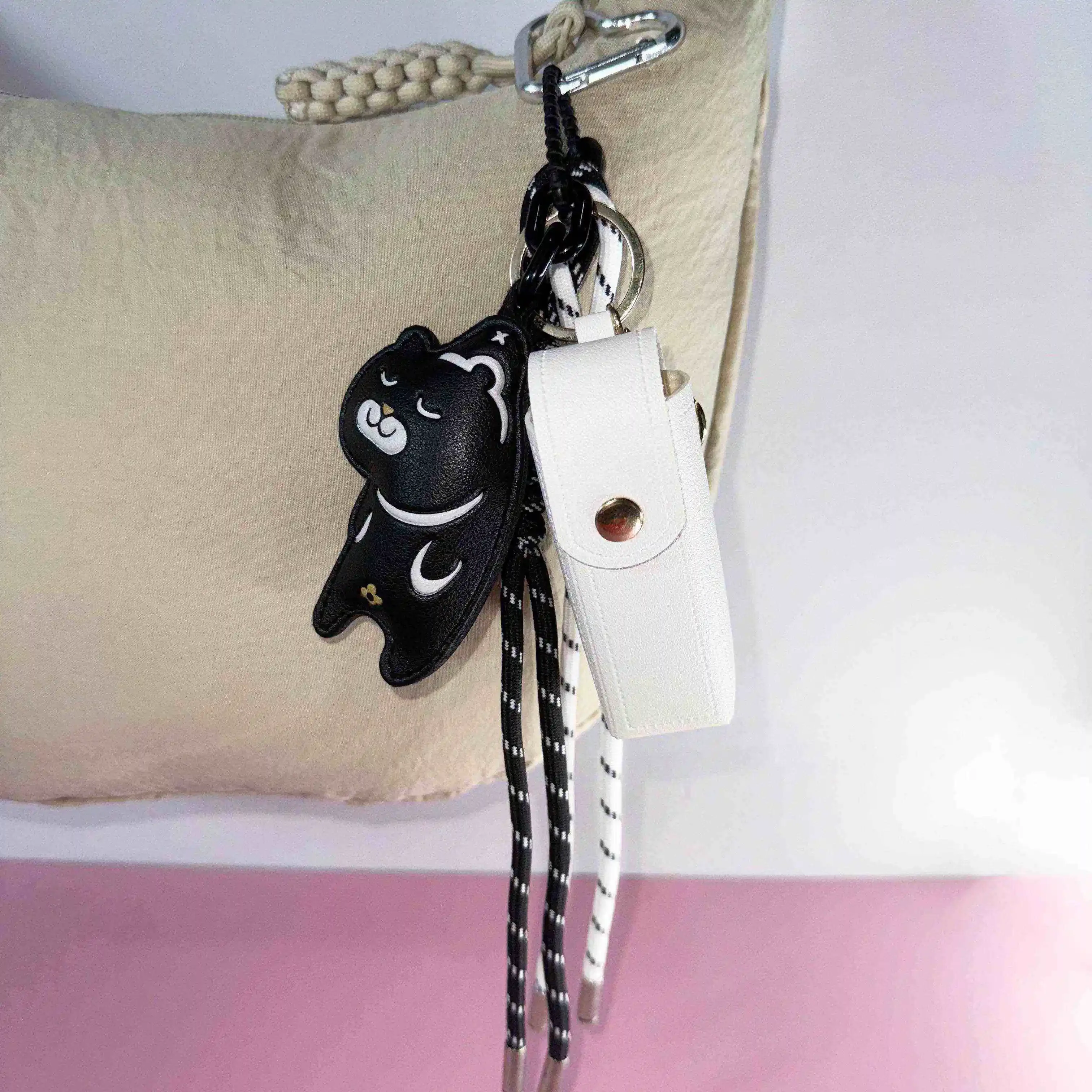 

Bag Charms Luxury Bag Chain Lipstick pouch Pendant for lv Bag Women Handbag Purse Keychain Man Backpack Wallet Decoration