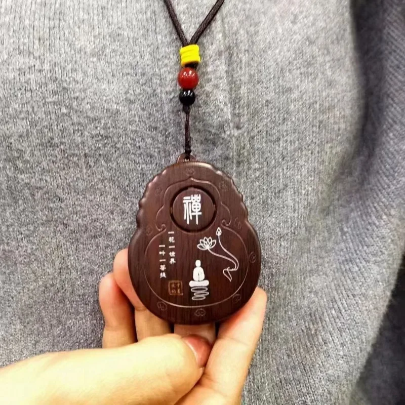 مكبرات صوت لاسلكية مع مشغل موسيقى صغير ، قابلة للشحن ، محمولة ، تصميم معلق للرقبة