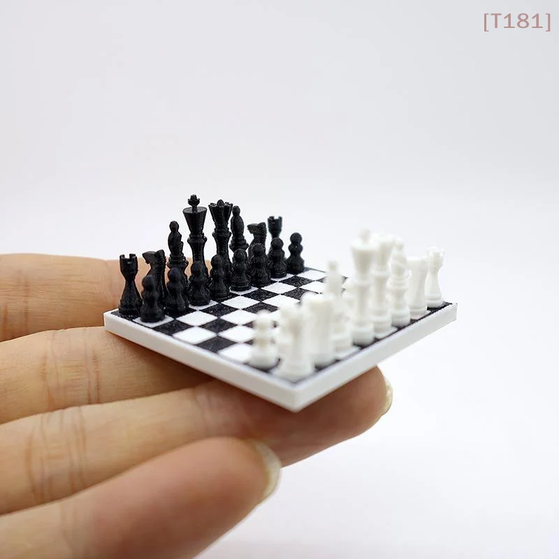 

[E] 1 Set 1: 12 Dollhouse Mini Simulation International Chess Model For Children Miniature Chessboard Life Scene Decoration