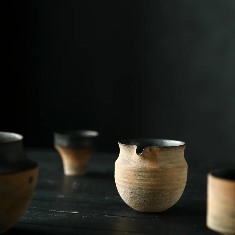 ★Pottery Works Series Flowing Her Ceramic Tea Pitcher Stoneware Silent Wind Fair Cup Metal Black Glaze Minimalist