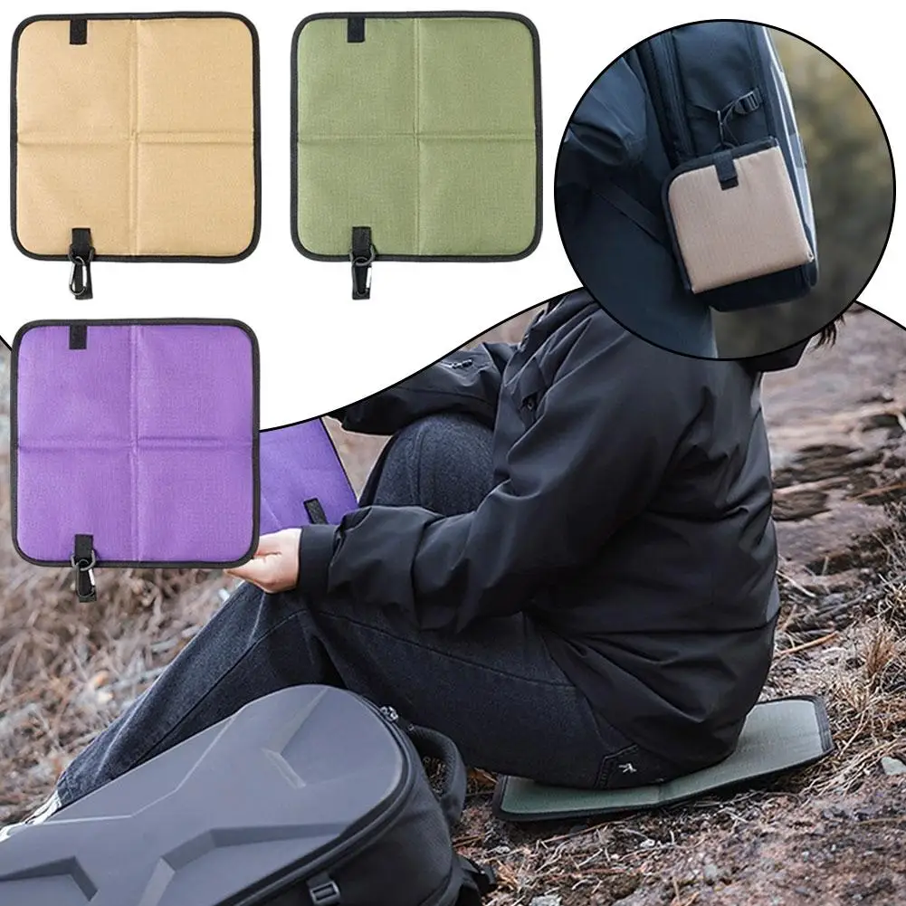 Faltbares Oxford-Stoff Sitzkissen Feuchtigkeitsbeständige Thermopolsterung mit Karabiner für Outdoor Camping Picknick Park Reise Quadratisches Sitzkissen