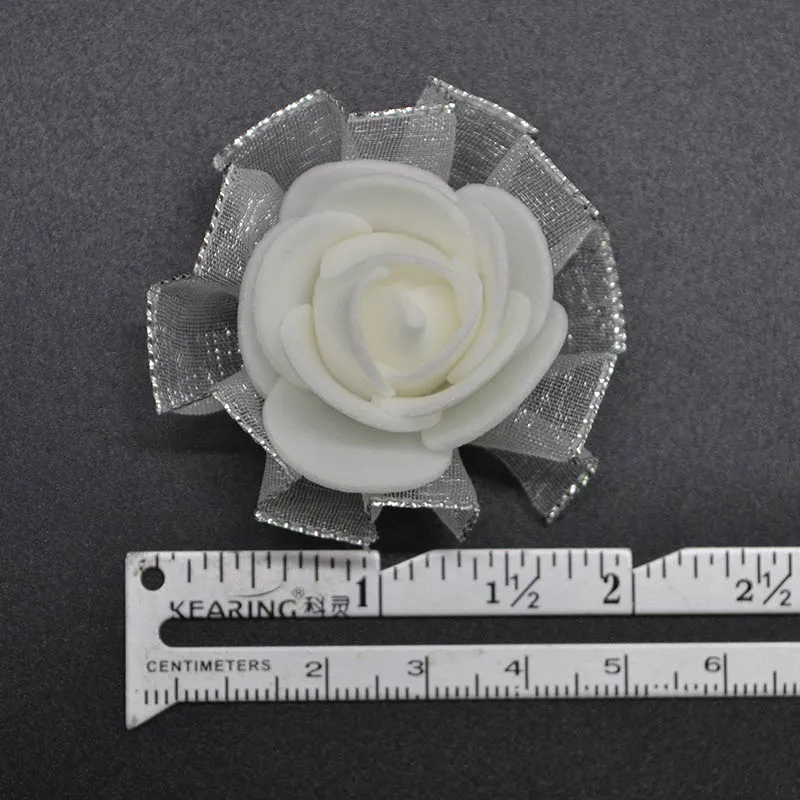 50 pz 4 cm Mini Schiuma Rosa Teste Bianco Beige Fiori Artificiali Decorazione di Cerimonia Nuziale Floreale FAI DA TE Corona Bouquet Rose Finte