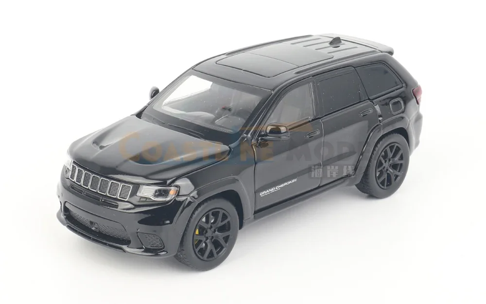 JKM 1:32 Scale Diecast Alloy Grand Cherokee Trackhawk SUV Toys Car Model Classics Adult Collection Souvenir Gifts Static Display