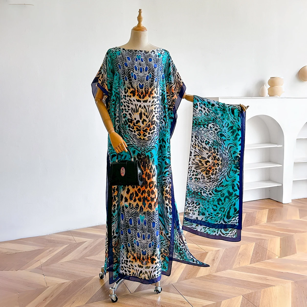 2025 New African Fashion Short Sleeve Colored Pattern Dubai Women Summer Real Silk Soft Printing Loose Tradition Muslim Scraf