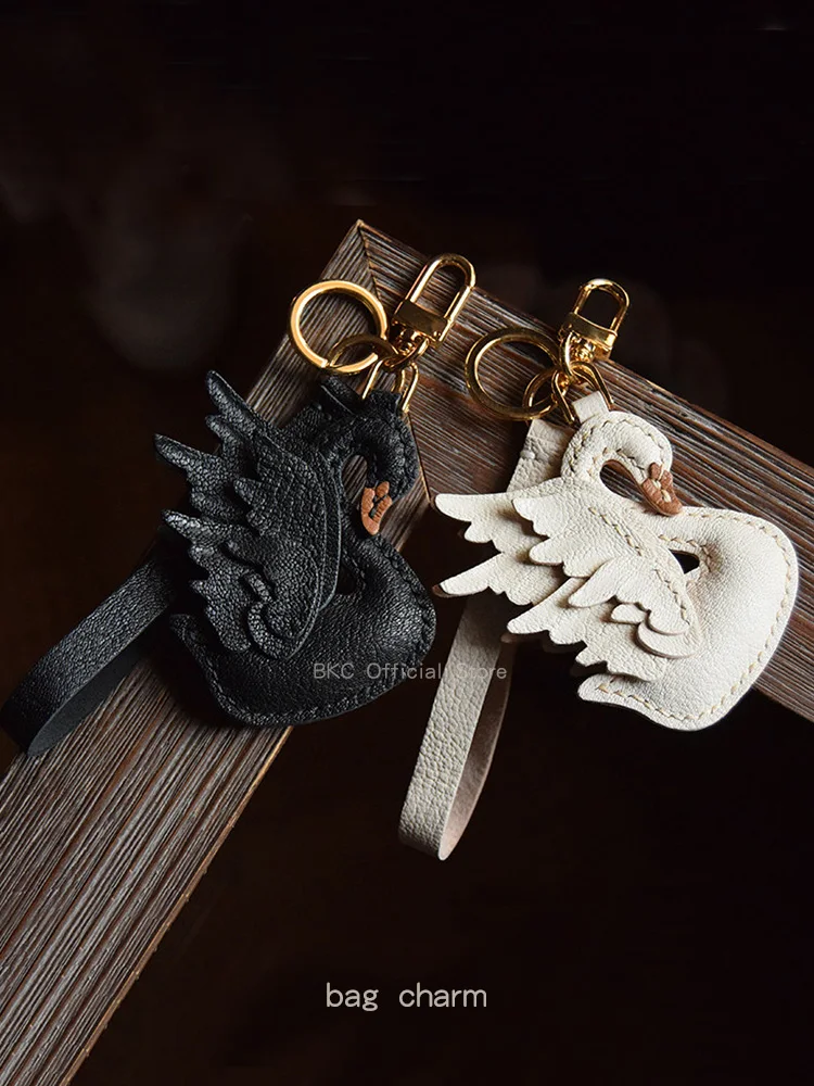 breloque-de-sac-en-cuir-de-chevre-fait-main-porte-cles-en-fil-cire-avec-couture-a-la-main-pendentif-cygne-de-luxe-pour-decoration-de-sac-a-main