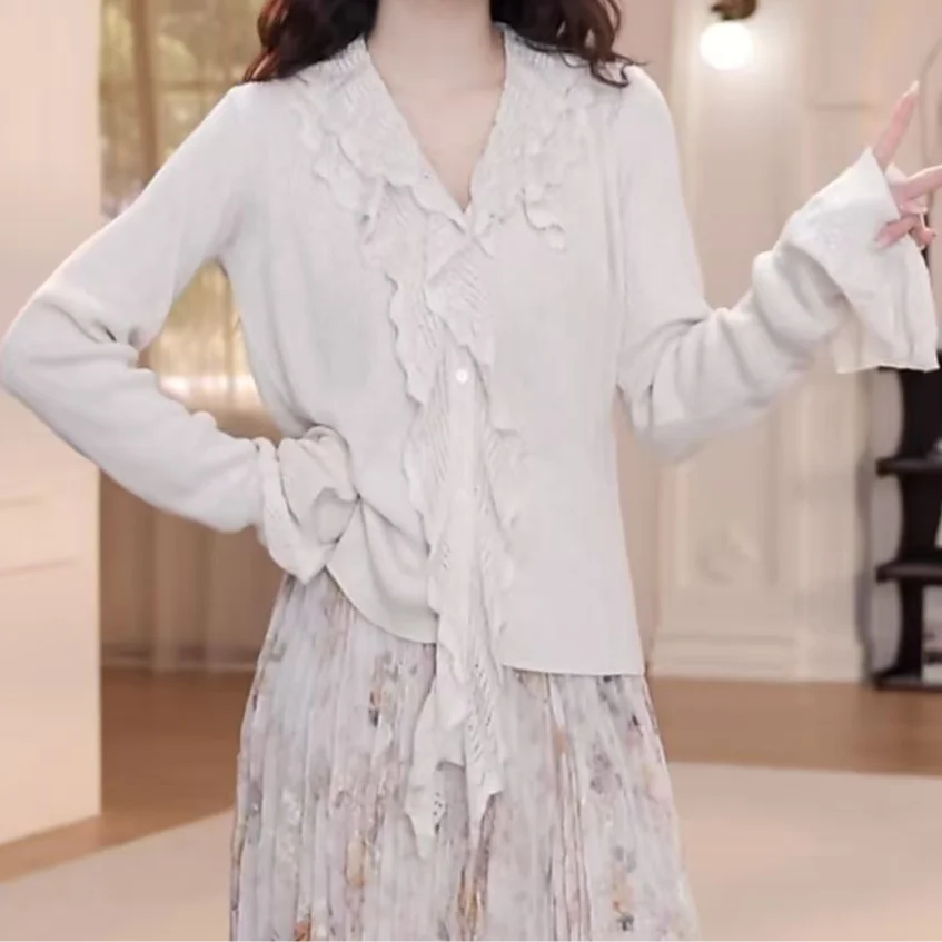 

Женская блузка Yanyan Spring с длинным рукавом, V-образным вырезом, однотонная, с цветочным кружевом, универсальная, свободного кроя, из хлопка и льна, для студенток