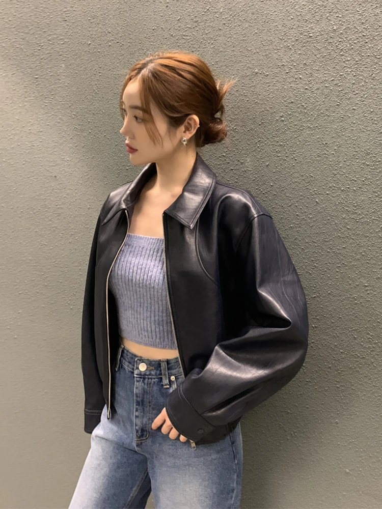 Elegancki płaszcz damski ze skóry PU w stylu retro na jesień i zimę, z długim kołnierzem, casualowy, uniwersalny, idealny do pracy i na co dzień.